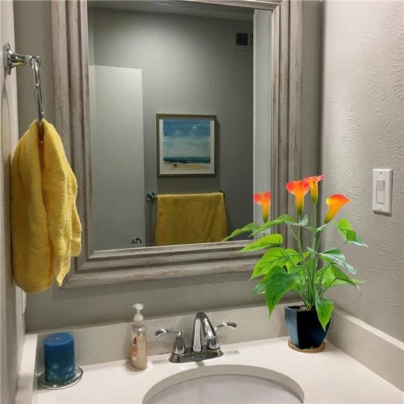 Artificial Flower Plants Calla Lily Faux Small Potted Plant with Black Pot Fake - Picture 3 of 6